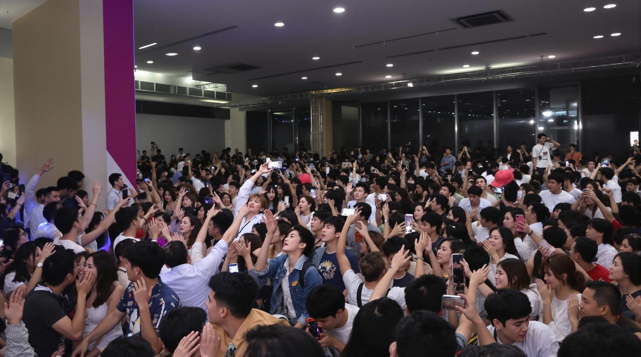 免费视频2026年度影迷见面会